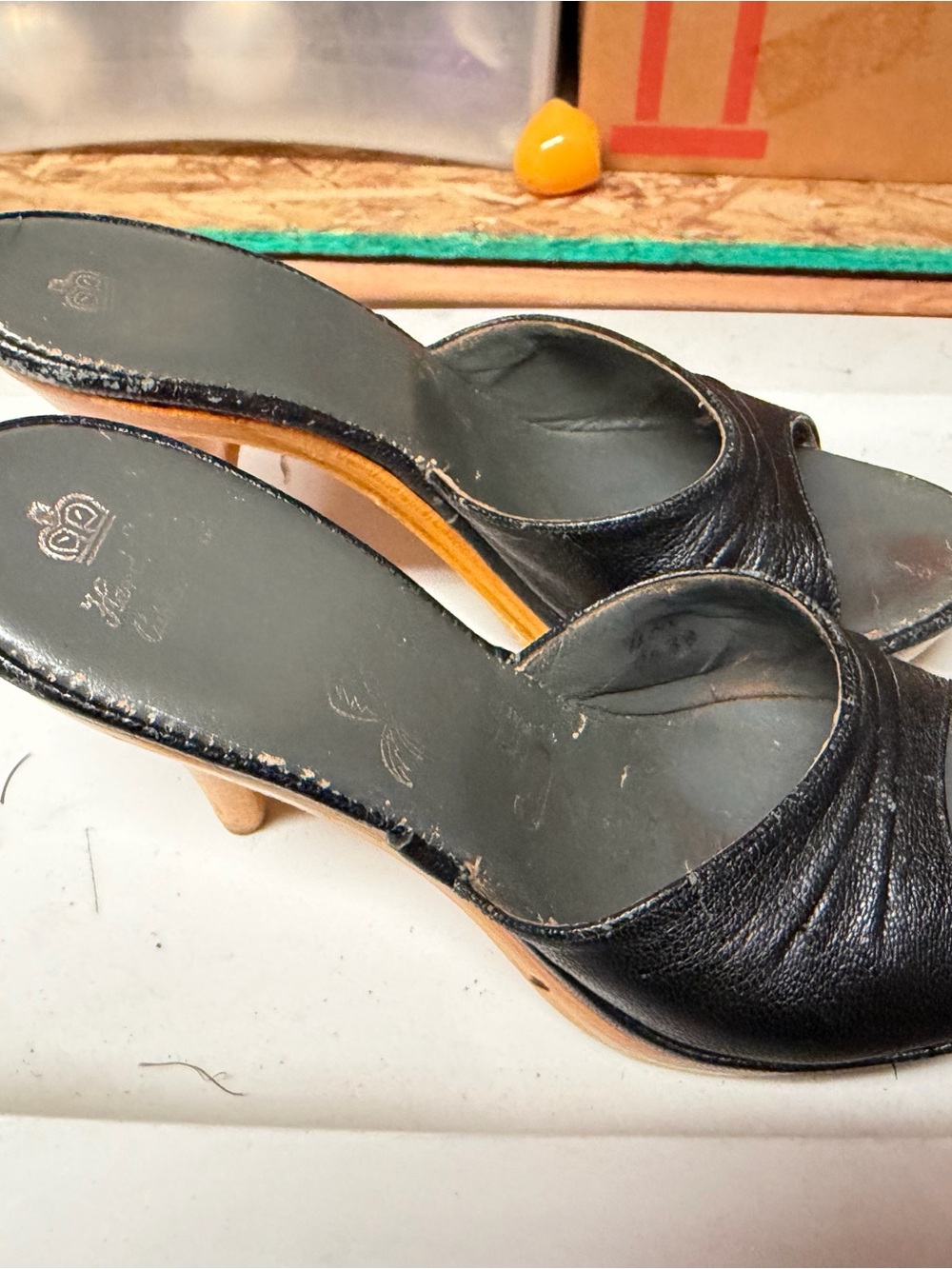 Vintage 1960-70s  Black Leather Kitten Heel Mules size women’s 4